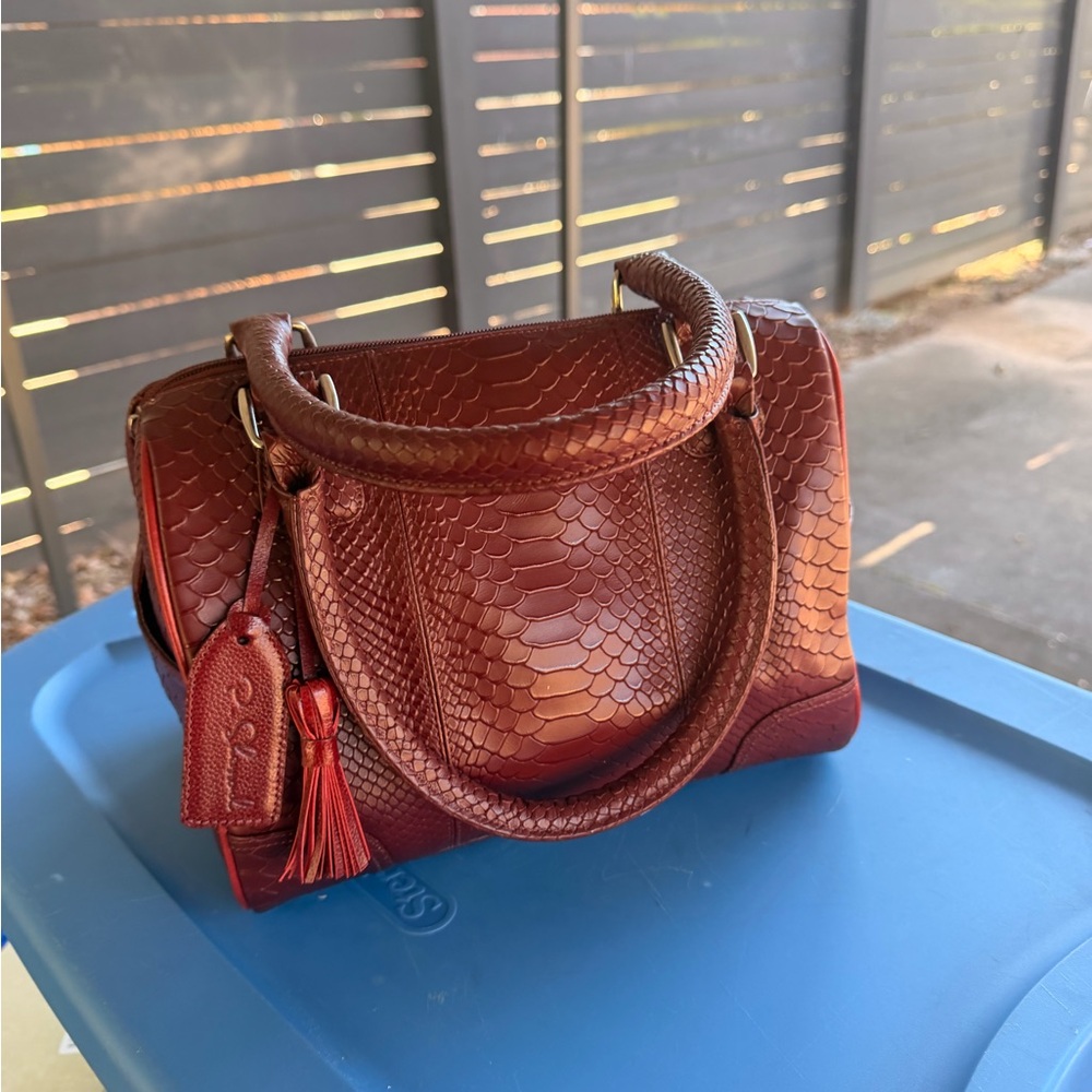 Chic Textured Satchel in Rich Brown